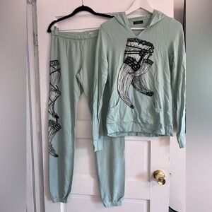 LAUREN MOSHI  2 pc suit